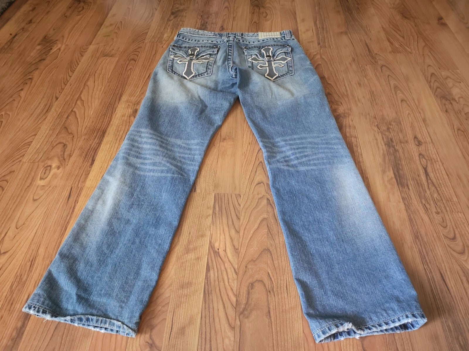 Mens GRANT AFFLICTION Premium Distressed Jeans USED Size 34 Long
